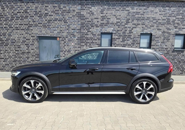 Volvo V60 Cross Country cena 132900 przebieg: 179000, rok produkcji 2020 z Zabrze małe 781